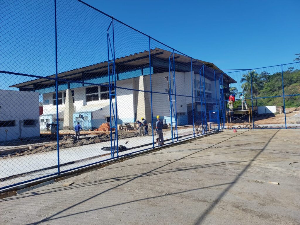 GRADE DE PROTEÇÃO PARA MÁQUINAS EMPRESA